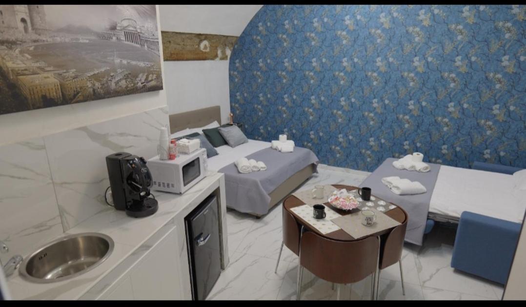Rebby Home เนเปิลส์ ภายนอก รูปภาพ